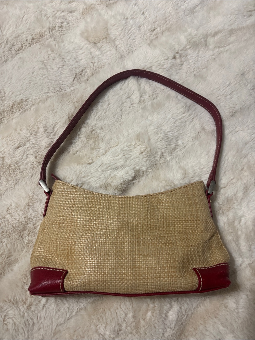 Liz Claiborne Natural Straw Shoulder Bag with Red Trim
